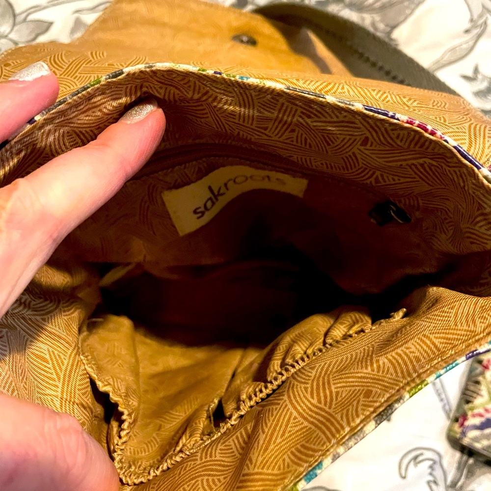 Sakroots crossbody with matching wallet